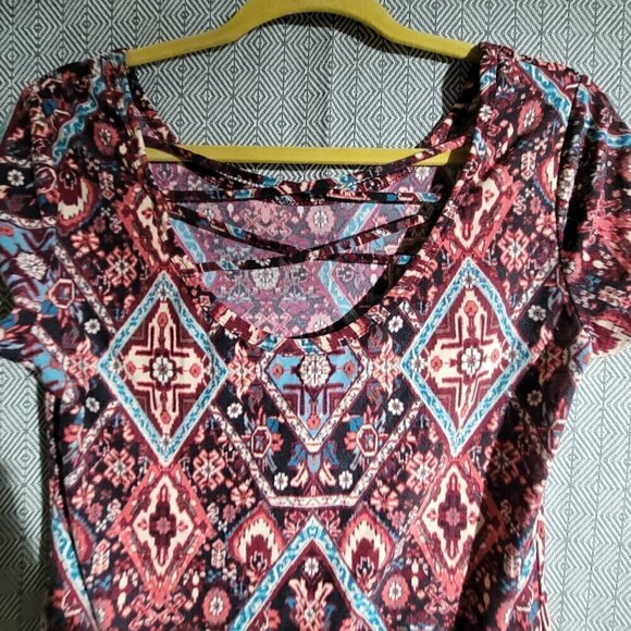 No Boundaries Maroon Multicolored Aztec Design Midi Form Fitting Dress Size Larg - Picture 4 of 8